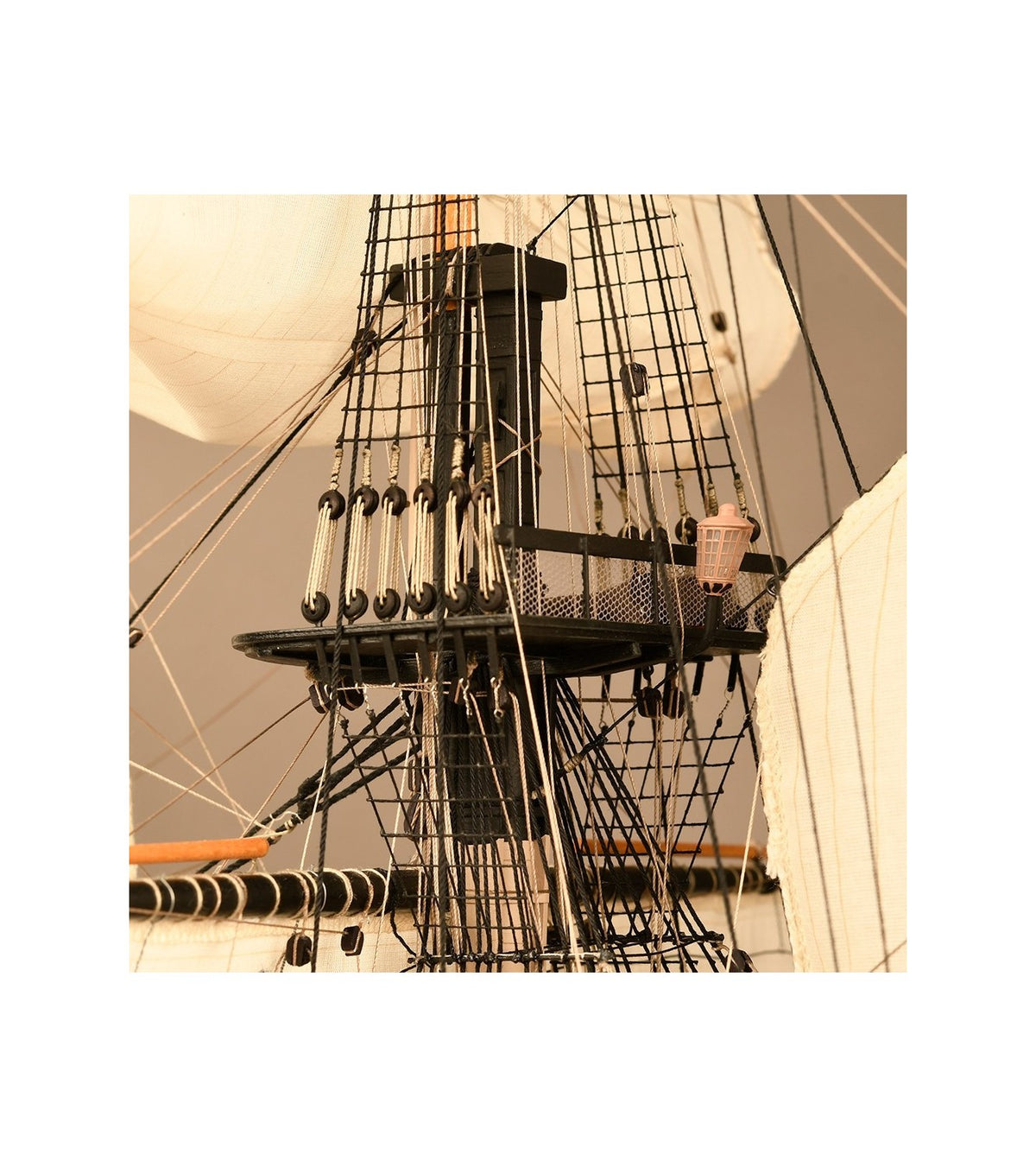 HMS VICTORY Trafalgar 1805 - ANATOMY Version - 1:84 Wooden Scale Model